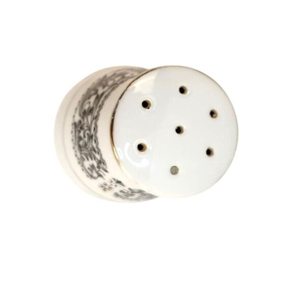 Royal Wentworth Ambassador 8692 One Salt or Pepper Shaker - Picture 2 of 5